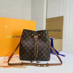 7 color M44022 handbag 26X22X27cm