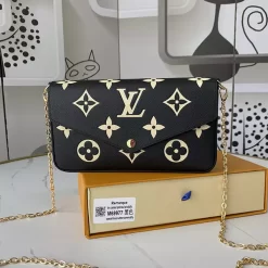 M69977 handbag 21.0 x 12.0 x 3.0cm