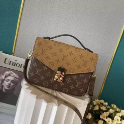 40780 41465  handbag  25x19x9cm