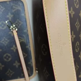 Woman's Handbag 29 x 24 x 12  cm photo review