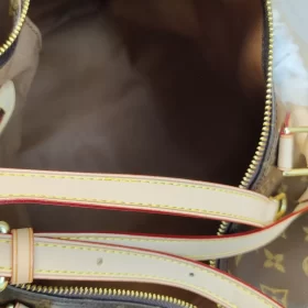 Woman's Handbag  35x23x18cm photo review