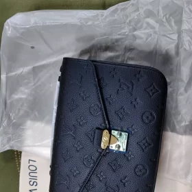 4 colors Woman's Handbag 25 x 19 x 7cm photo review