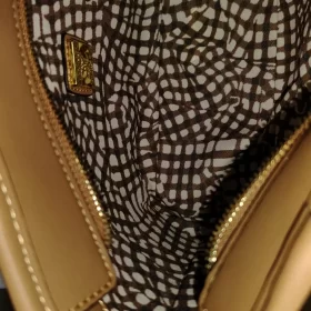 Woman's Handbag with Adjustable straps charm BB-921856 photo review