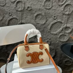 Classical High Quality Handbag with strap BB-921825