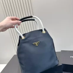 Fashion High Quality 27x26cm Bucket bag with Strap BB-921850