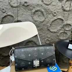 Classical High Quality Handbag bagWith Chains BB-921841