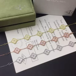 Classic Full Diamonds Flowers Bracelet SL-611050