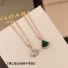 Fashion Shell Skirt Pendant Necklace XL-519022