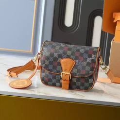 Fashion M12694 N00147 20x17x7cm Handbag BB-15089