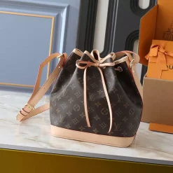 27x27x21cm Bucket bag BB-180226