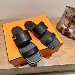 New High Quality Real Leather Slippers LX-672069