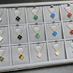 Classic Flower Pendant Necklace XL-519066