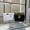 4 Colors Leather 10x7x9cm Chains Makeup Bag with mirror BB-600300