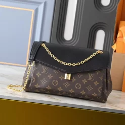 3Colors Medium29x17x9cm Big30.5x21x12.5cm Leather Woman's Handbag BB-160402