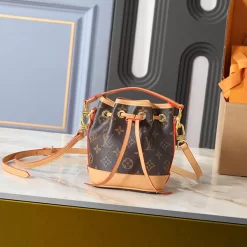 4 ColorS Mini 13x16x10cm Embroidery Leather Bucket bag BB-100418