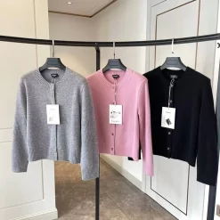 3Color Elastic long sleeved knitted sweater in 3 colors WT-81310