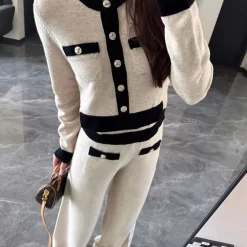 Fashion Contrasting knitted top MY-63248