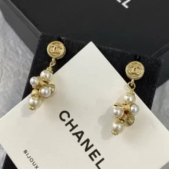 Fashion Pearls Earrings ED-518366