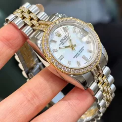 2Colors 31mm Stone-set Woman’s Watch WB-6641020