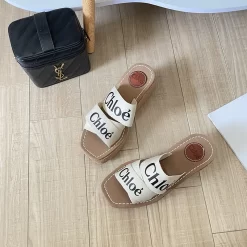 Khkai&Beige
